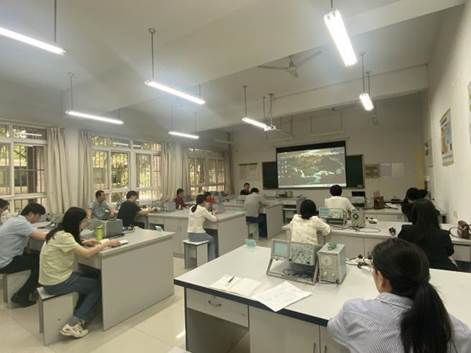 FB7AE6F92D4904225321A2FF27440CEB